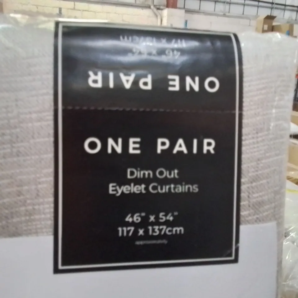 BAGGED FUSION EYELET ROOM DIM OUT CURTAINS 117 × 137CM -NATURAL-