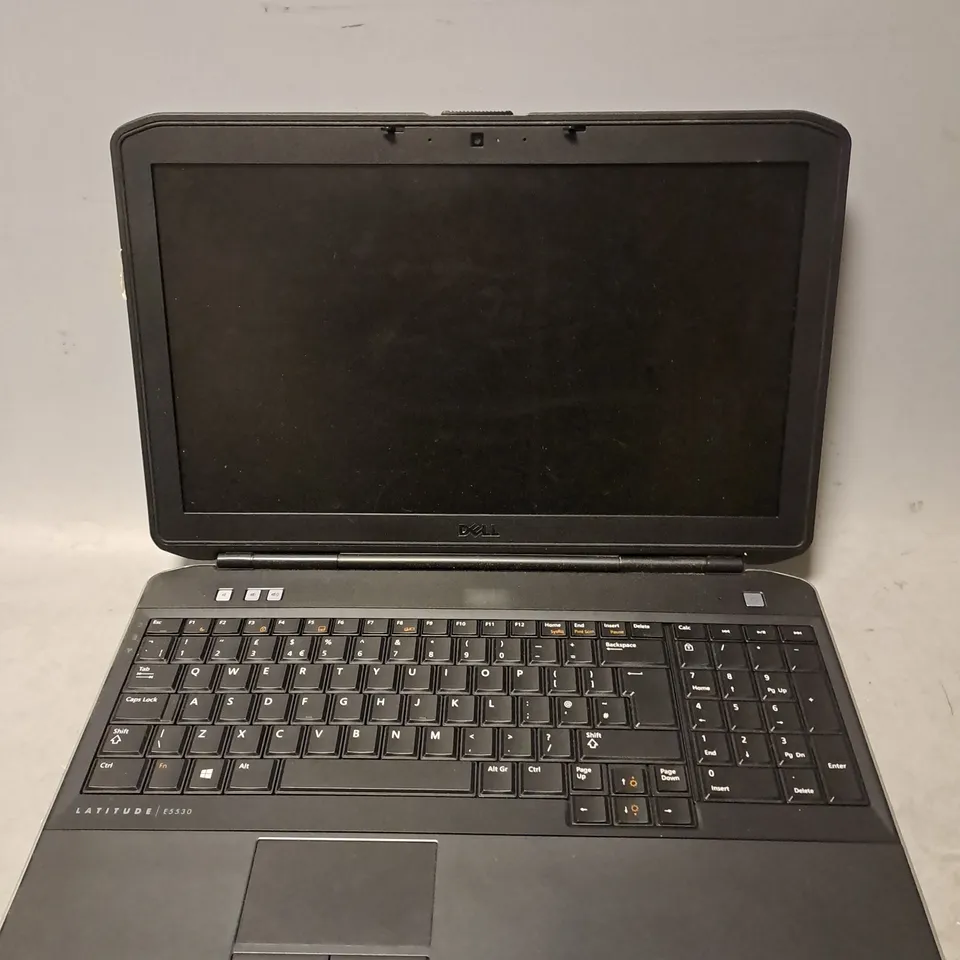 DELL LATITUDE E5530 LAPTOP