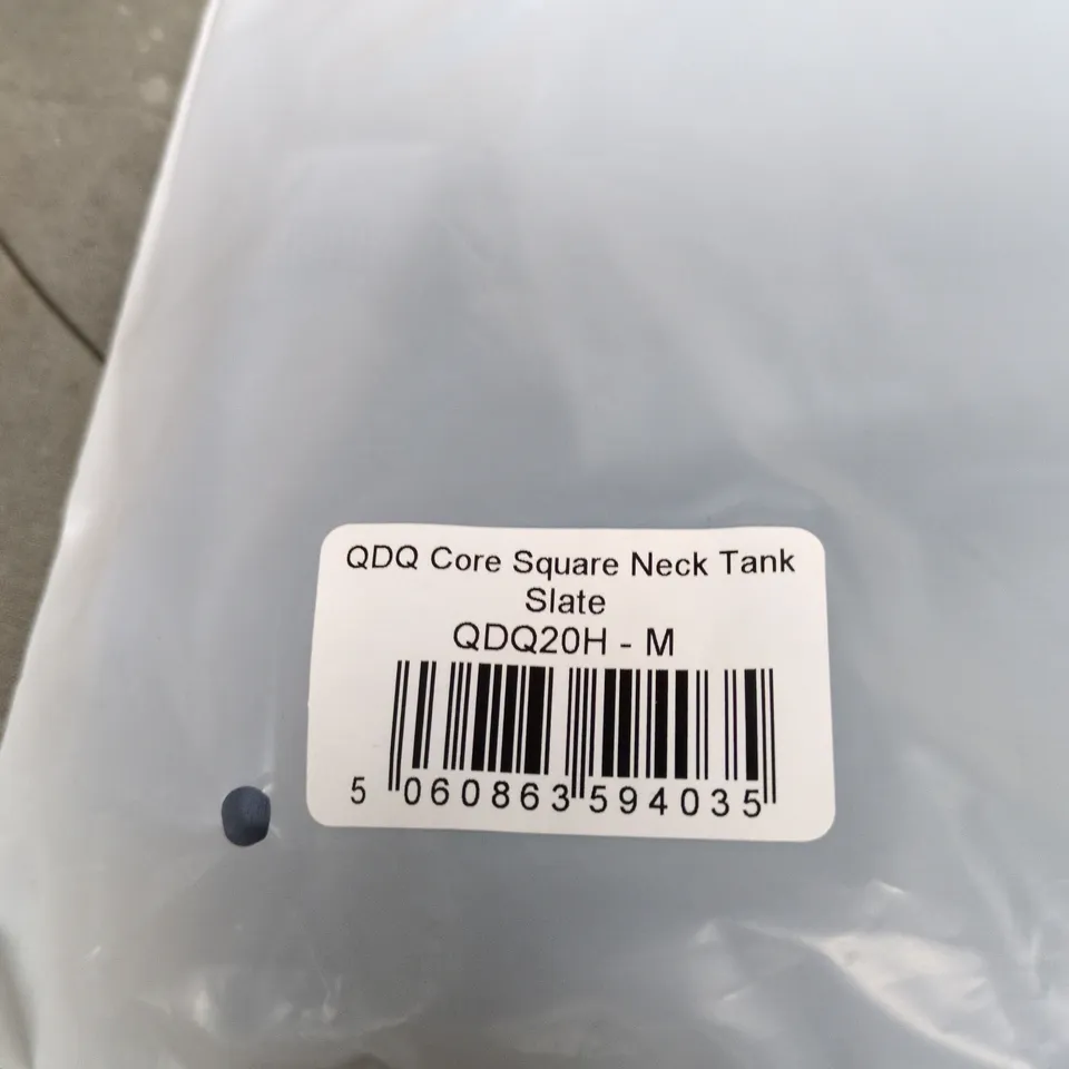 QDQ CORE SQUARE NECK TANK TOP – SLATE – SIZE M