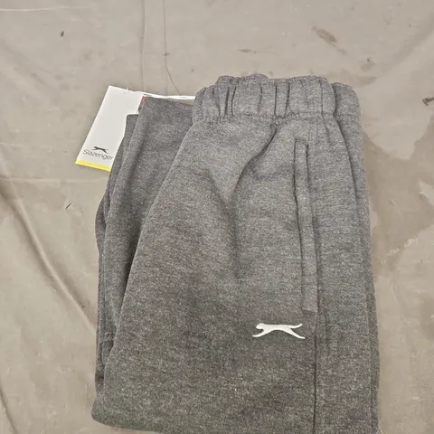 GREY SLAZENGER JOGGERS WITH LOGO – MEN'S SIZE M