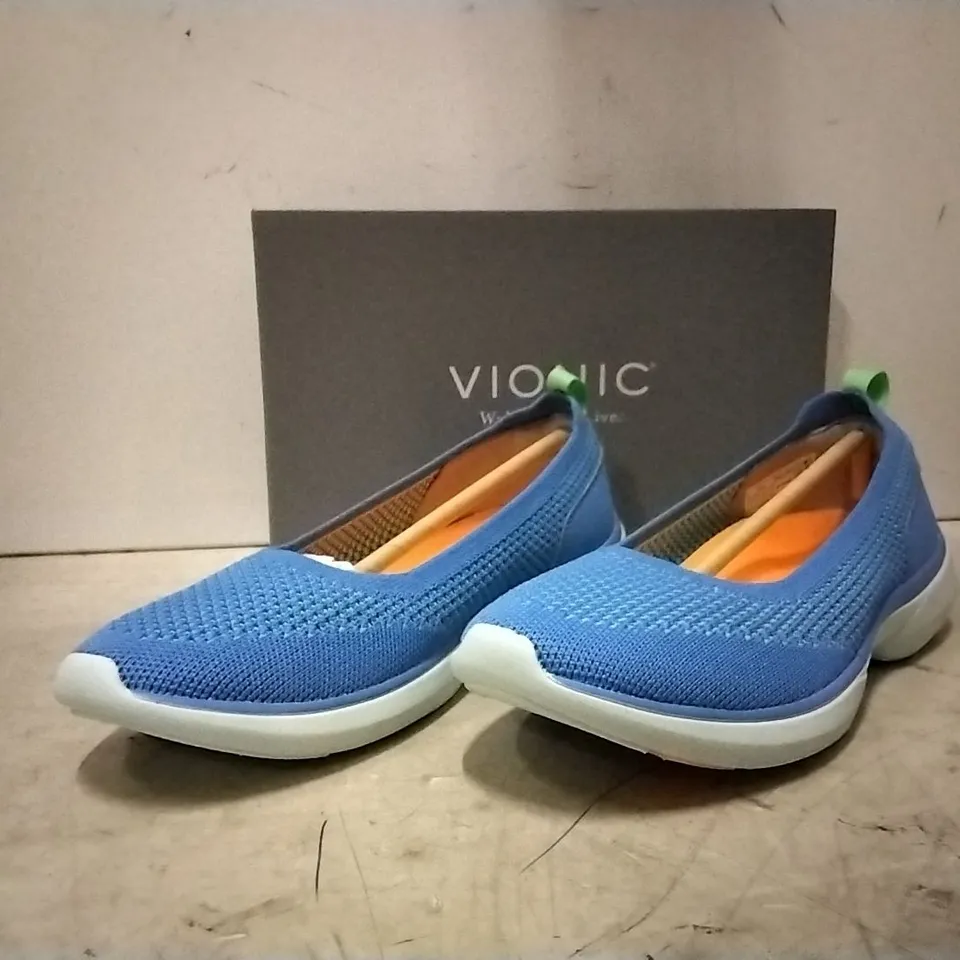 BOXED VIONIC WOMEN'S BALLERINAS SIZE 6 , 4 PAIRS 