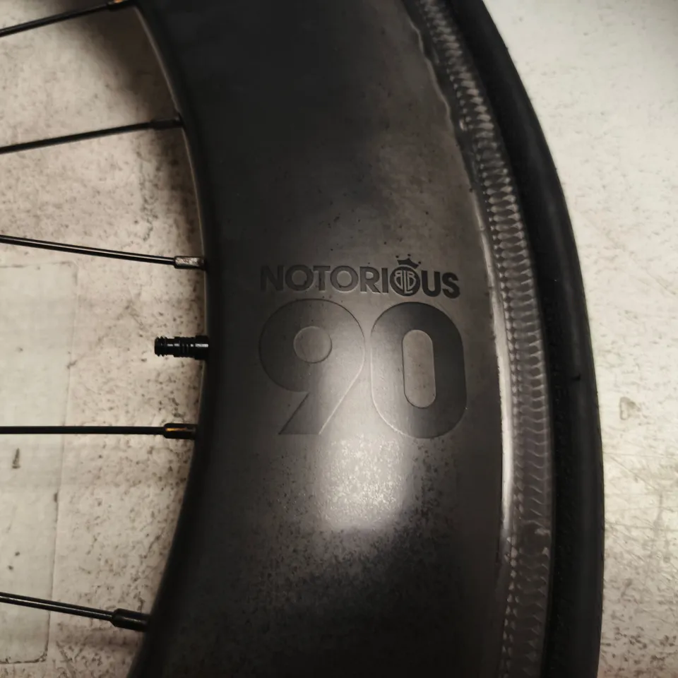 NOTORIOUS 90 LIFELINE 700C ROAD WHEEL WITH 23MM TYRE