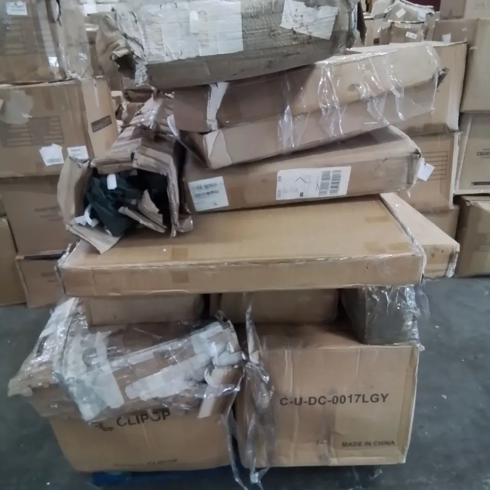A PALLET OF VARIOUS FURNITURE PARTS AND CUSHIONS 