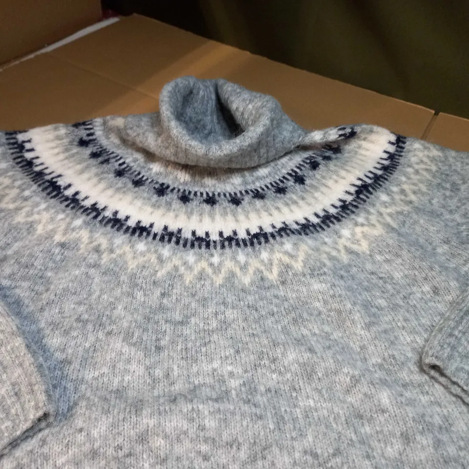 H&M GREY SOFT KNIT ROLL NECK JUMPER - MEDIUM