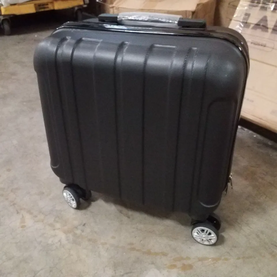 BOXED HARD SHELL CABIN SUITCASE