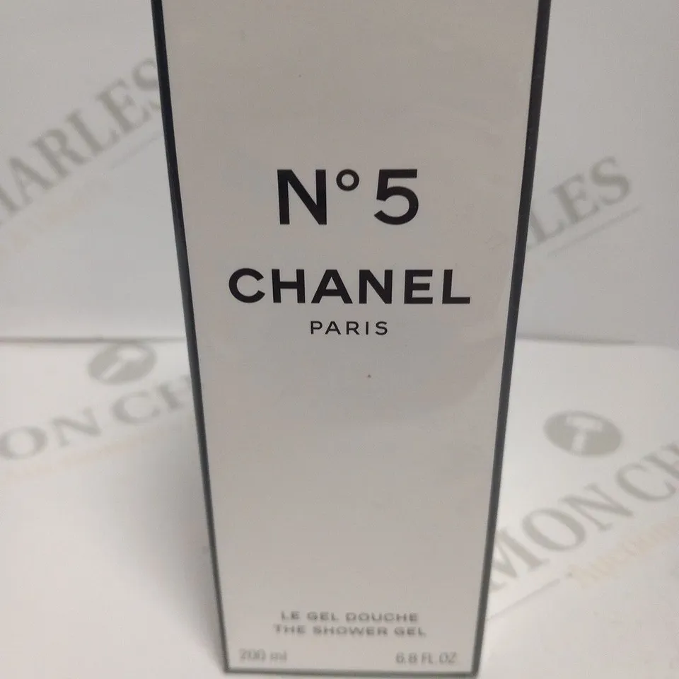 BOXED AND SEALED CHANEL NO 5 THE SHOWER GEL 200ML