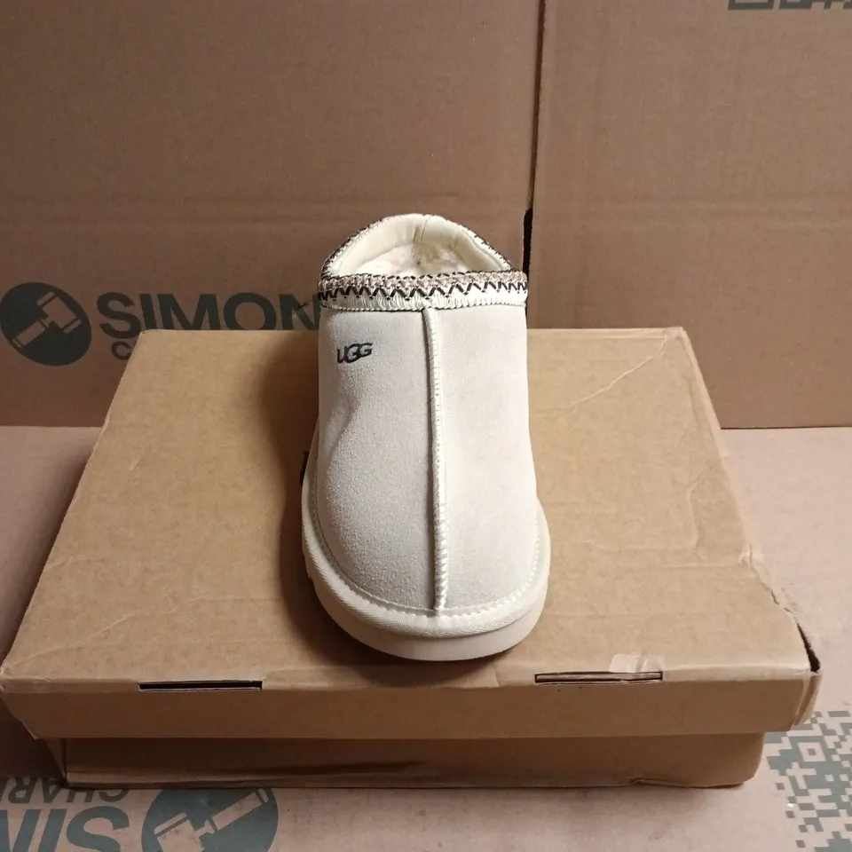 BOXED PAIR OF UGG TASMAN II SLIPPERS - 5