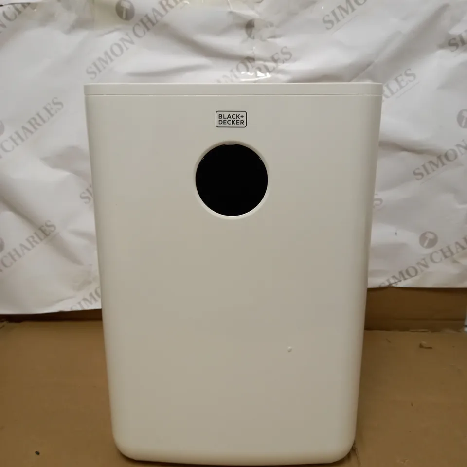 BLACK AND DECKER 2-LITRE DEHUMIDIFIER WITH AIR PURIFIER
