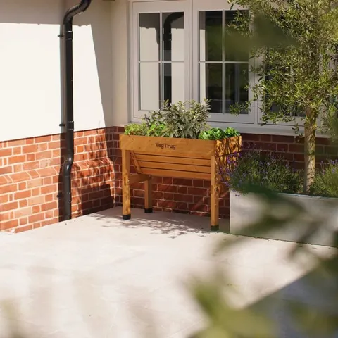BOXED VEG TRUG 1M WALL HUGGER PLANTER