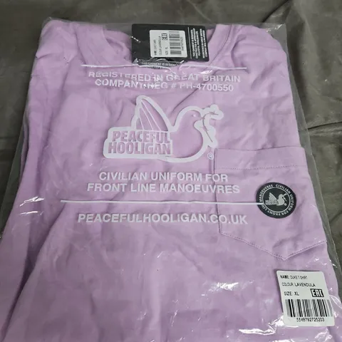 Peaceful Hooligan Duke T-Shirt – Lavender (XL)