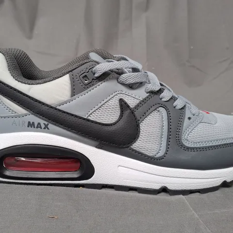 BOXED PAIR OF NIKE AIR MAX SHOES IN GREY UK SIZE 7.5