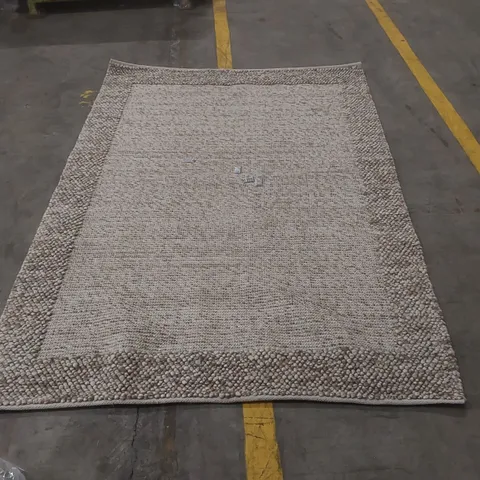 QUALITY DESIGNER RUG - APPROXIMATELY 230 x 161cm