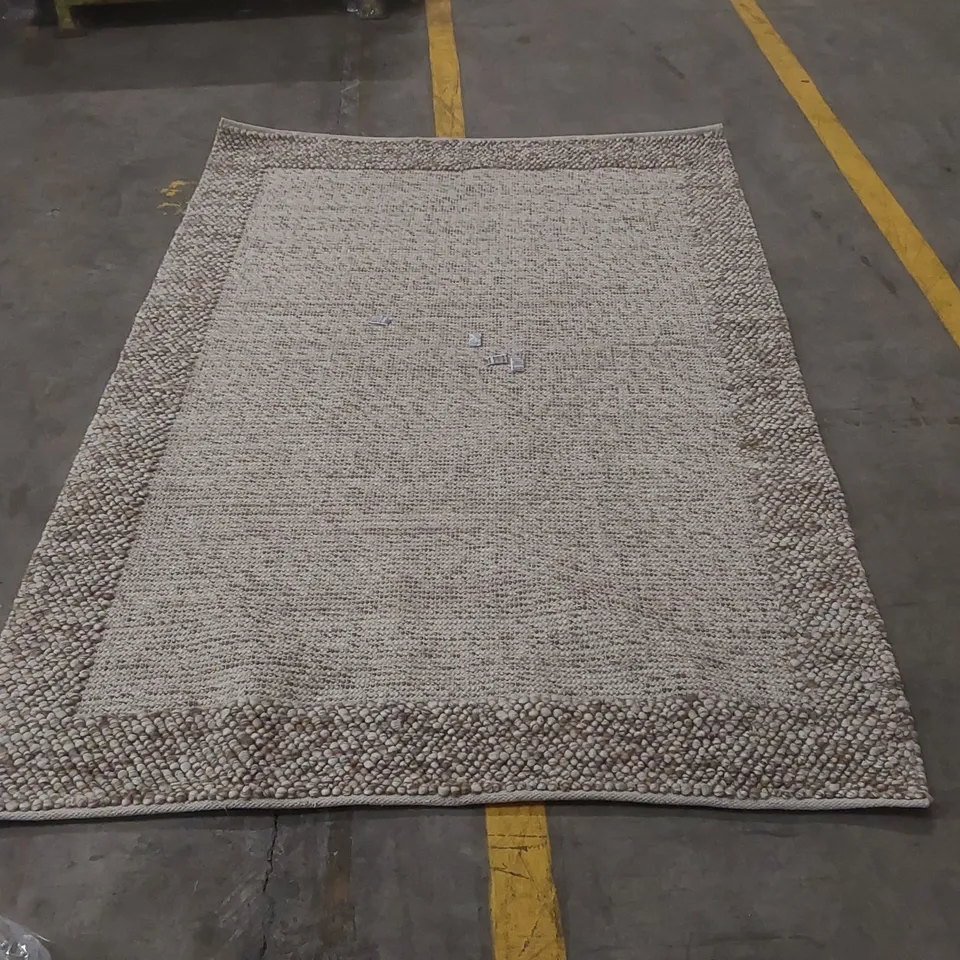 QUALITY DESIGNER RUG - APPROXIMATELY 230 x 161cm