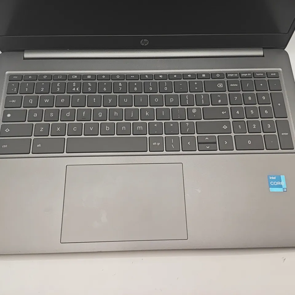 UNBOXED HP CHROMEBOOK PLUS INTEL I-3 LAPTOP IN SILVER - 15A-NB0004NA