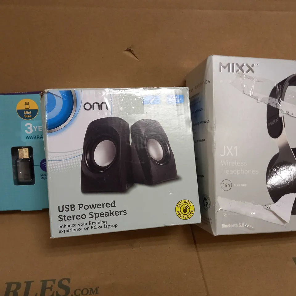 BOX OF APPROXIMATELY 20 ASSORTED ELECTRICAL ITEMS TO INCLUDE TP-LINK AC600 MINI WIRELESS USB ADAPTER, ONN USB POWERED STEREO SPEAKERS, MIXX JX1 WIRELESS HEADPHONES, ETC