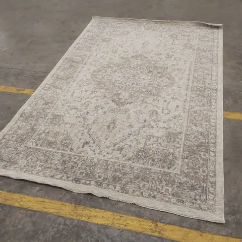 QUALITY DESIGNER AREA RUG - APPROXIMATELY 300 x 195cm