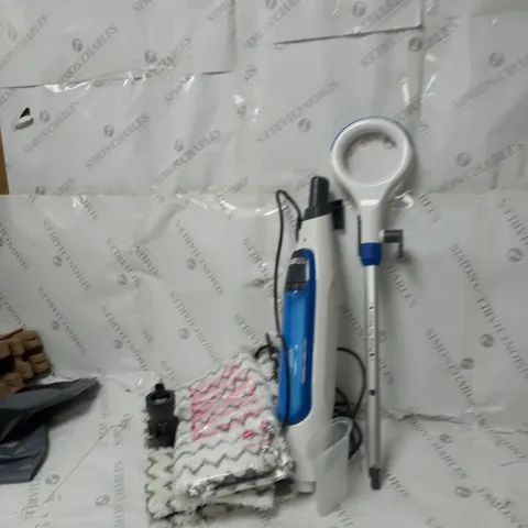 UNBOXED SHARK KLIK AND FLIP STEAM MOP