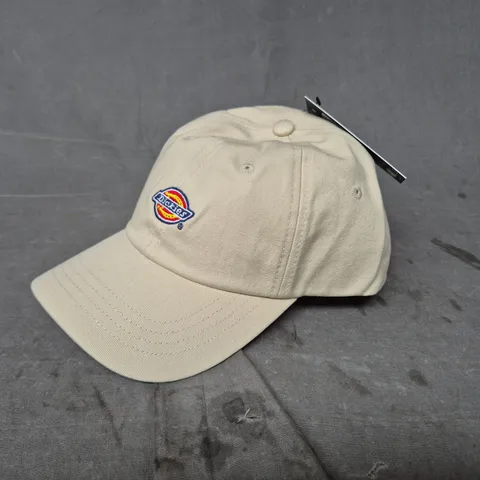 DICKIES BEIGE CAP – ONE SIZE (OS) WITH LOGO