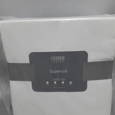 SUPERSOFT BY COZEE HOME 4 PIECE DUVET SET WITH CONTRAST TRIM - SUPERKING