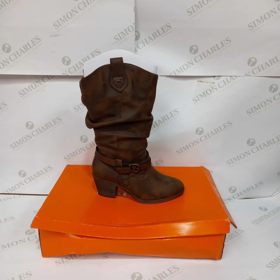 ROCKET DOG WOMENS SIDESTEP COWBOY- UK 6 