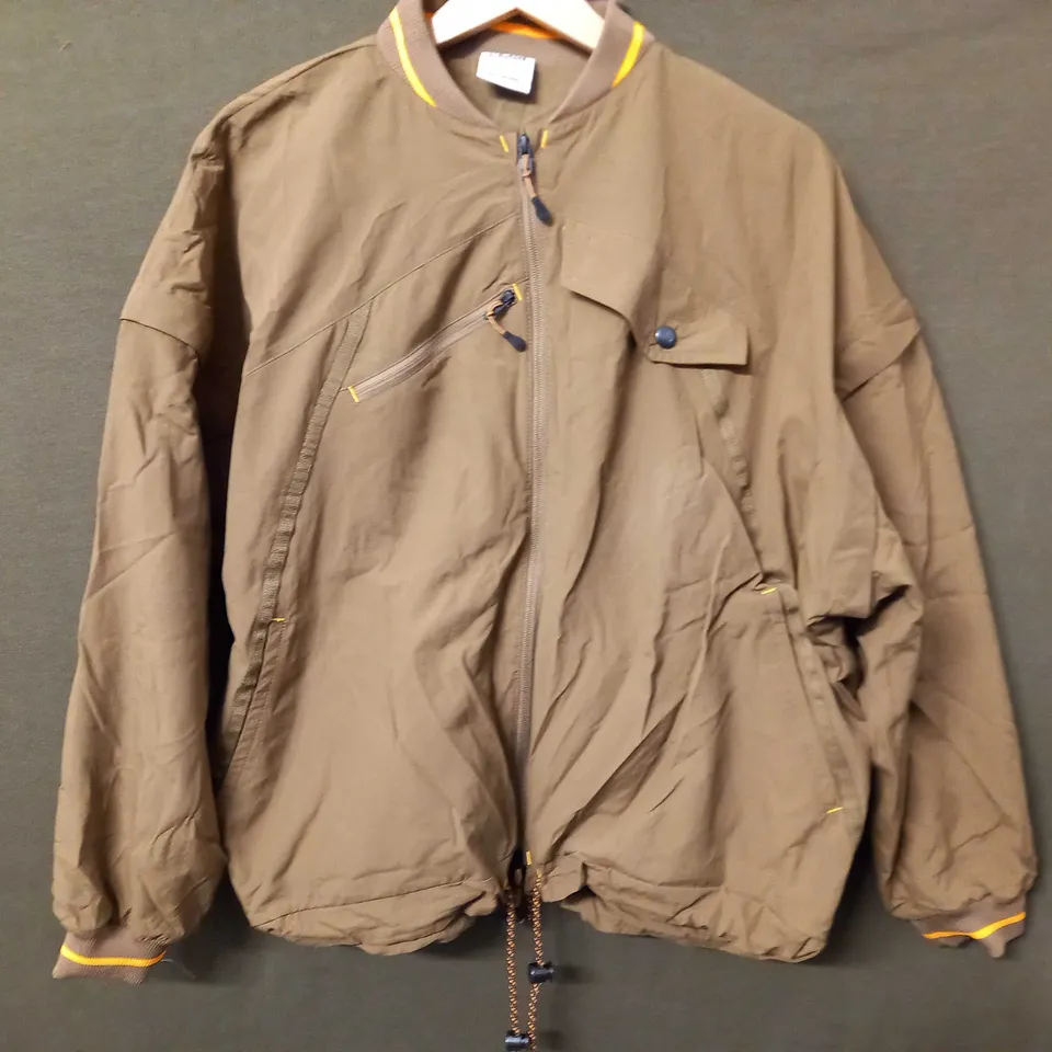 GYMSHARK ZIP UP LONG SLEEVE COAT IN SANDSTORM - SMALL