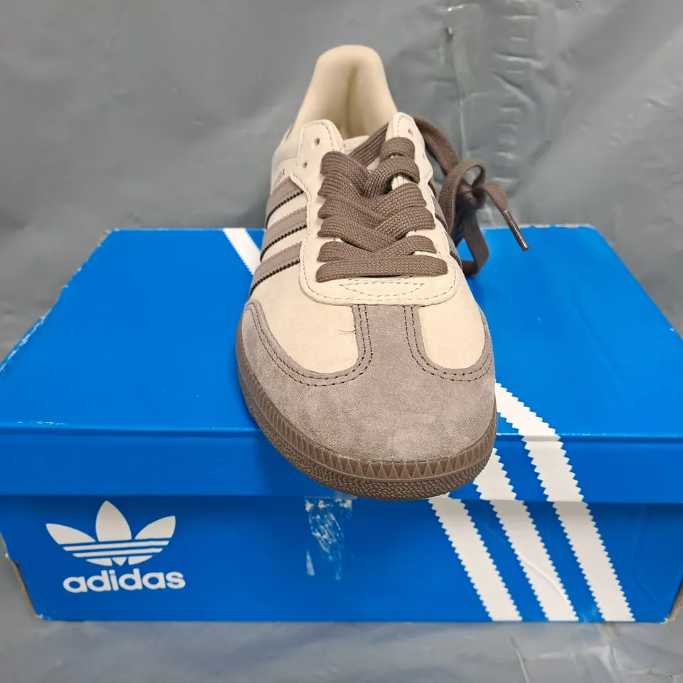 BOXED PAIR OF ADIDAS SAMBA OG WOMEN'S SHOES IN BEIGE/BROWN SIZE UK 6