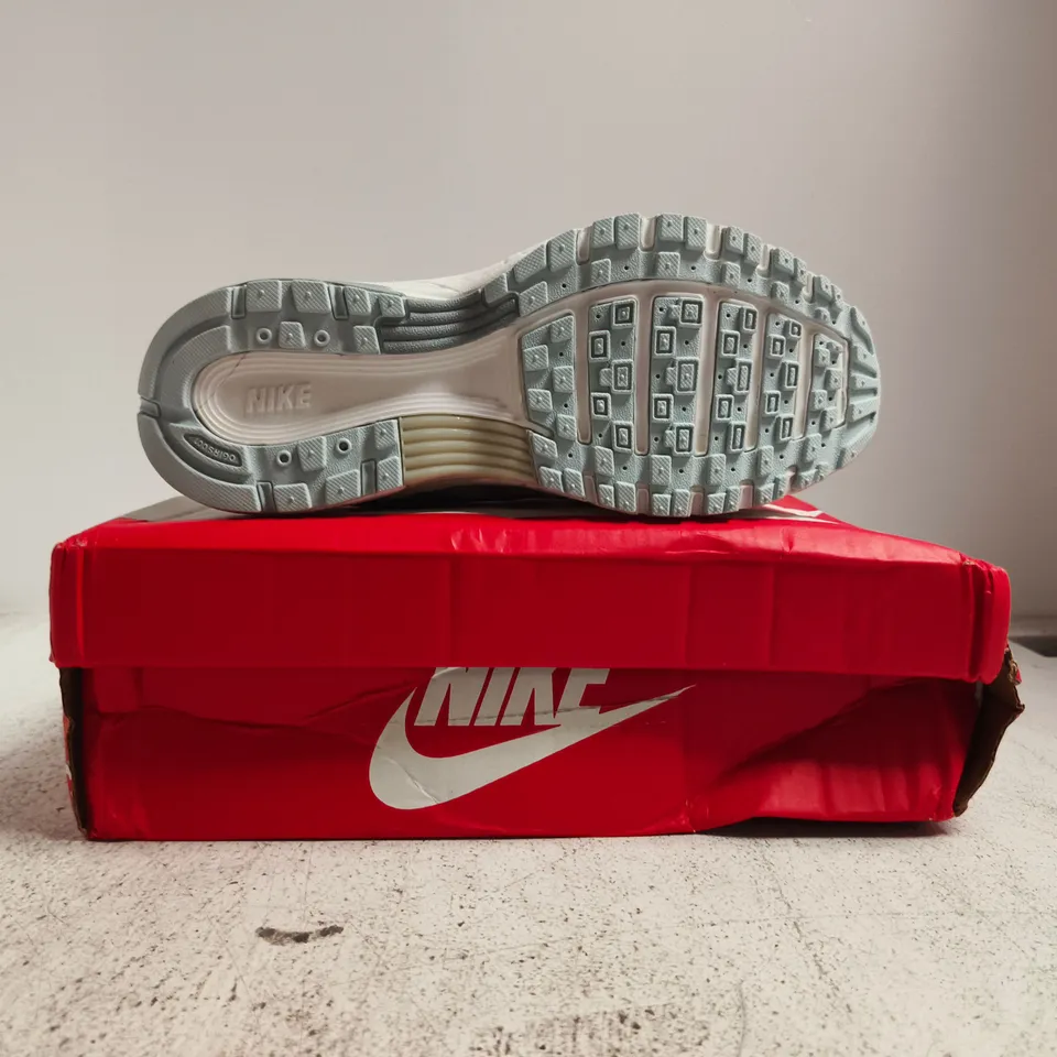 BOXED PAIR OF NAKE P-6000 TRAINERS IN GREY/WHITE SIZE UK 5.5