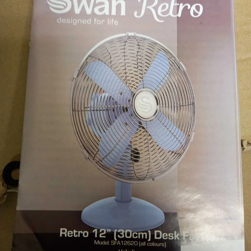 SWAN RETRO 12 INCH DESK FAN