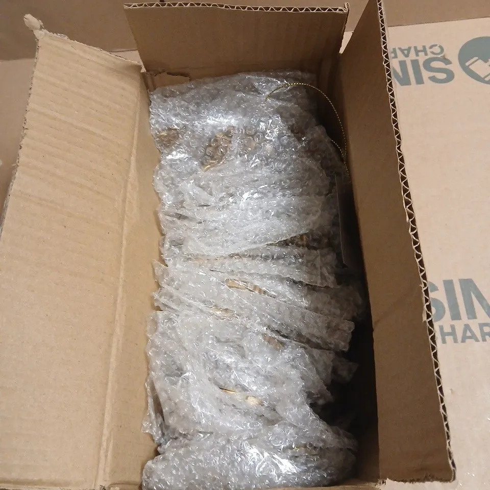 BOX OF APPROXIMATELY 22 X GISELA GRAHAM GOLD STYLE LEAF HANGING DECORATIONS