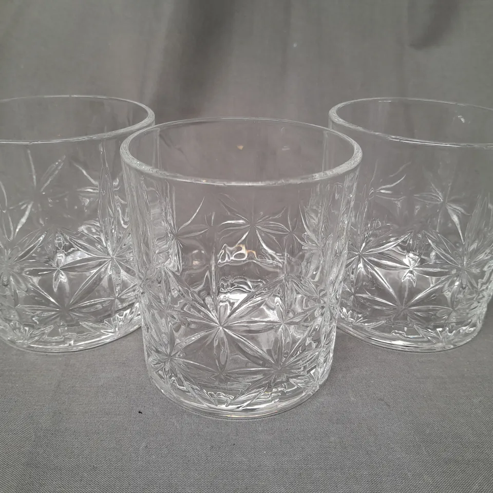 BOXED VINSANI ROYAL SET OF 6 WHISKEY GLASSES - COLLECTION ONLY