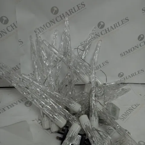 BOXED LIGHT UP ICICLE DECORATION 