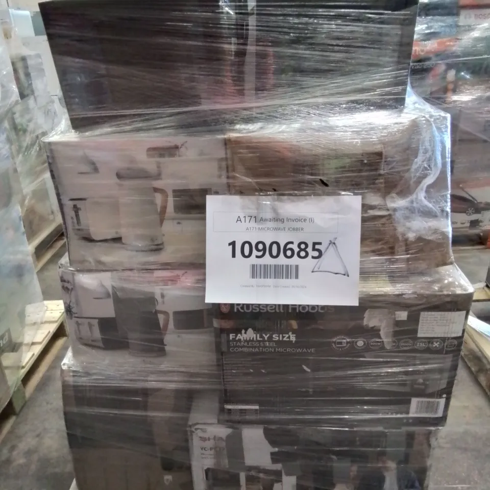PALLET OF APPROXIMATELY 15 UNPROCESSED RAW RETURN HOUSEHOLD AND ELECTRICAL GOODS TO INCLUDE;