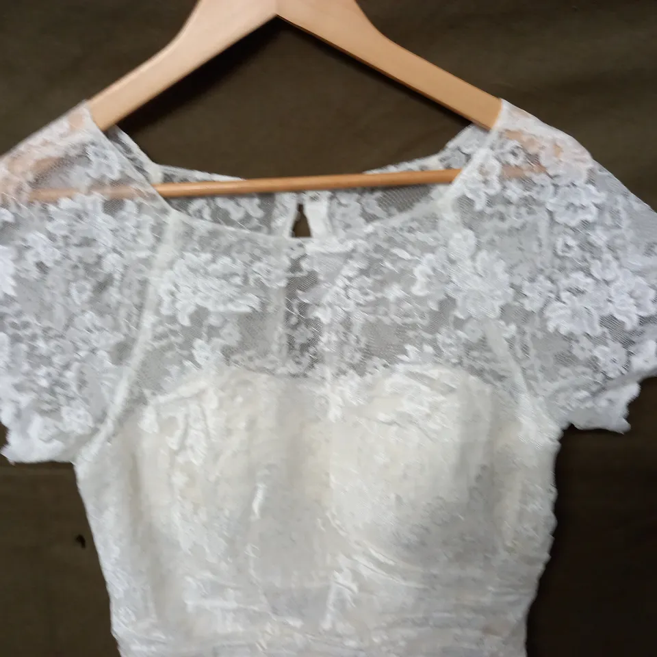 BERKETEX EMILY FOX IVORY OCCASIONAL DRESS - 16