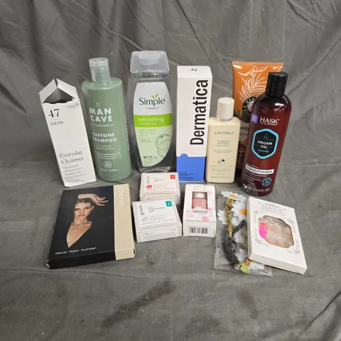 APPROXIMATELY 20 ASSORTED HEALTH & BEAUTY PRODUCTS TO INCLUDE - 47SKIN EVERYDAY CLEANSER - DERMATICA SQUALENE CREAM CLEANSER - LIZ EARLE SOOTHING EYE LOTION - ETC