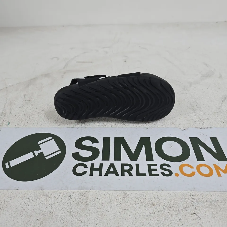 UNBOXED PAIR OF NIKE CHILDRENS SUNRAY PROTECT 2 SANDALS IN BLACK - SIZE UNSPECIFIED