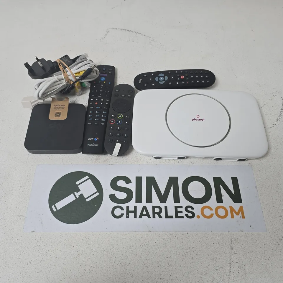 APPROXIMATELY 12 ASSORTED HOUSEHOLD ITEMS TO INCLUDE TV REMOTES, PLUSNET ROUTER, POWER CABLES, ETC