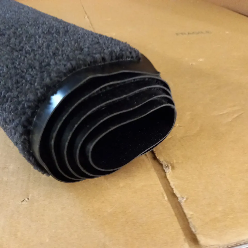 GREY HEACY DUTY MAT - 90CM X UNSPECIFIED