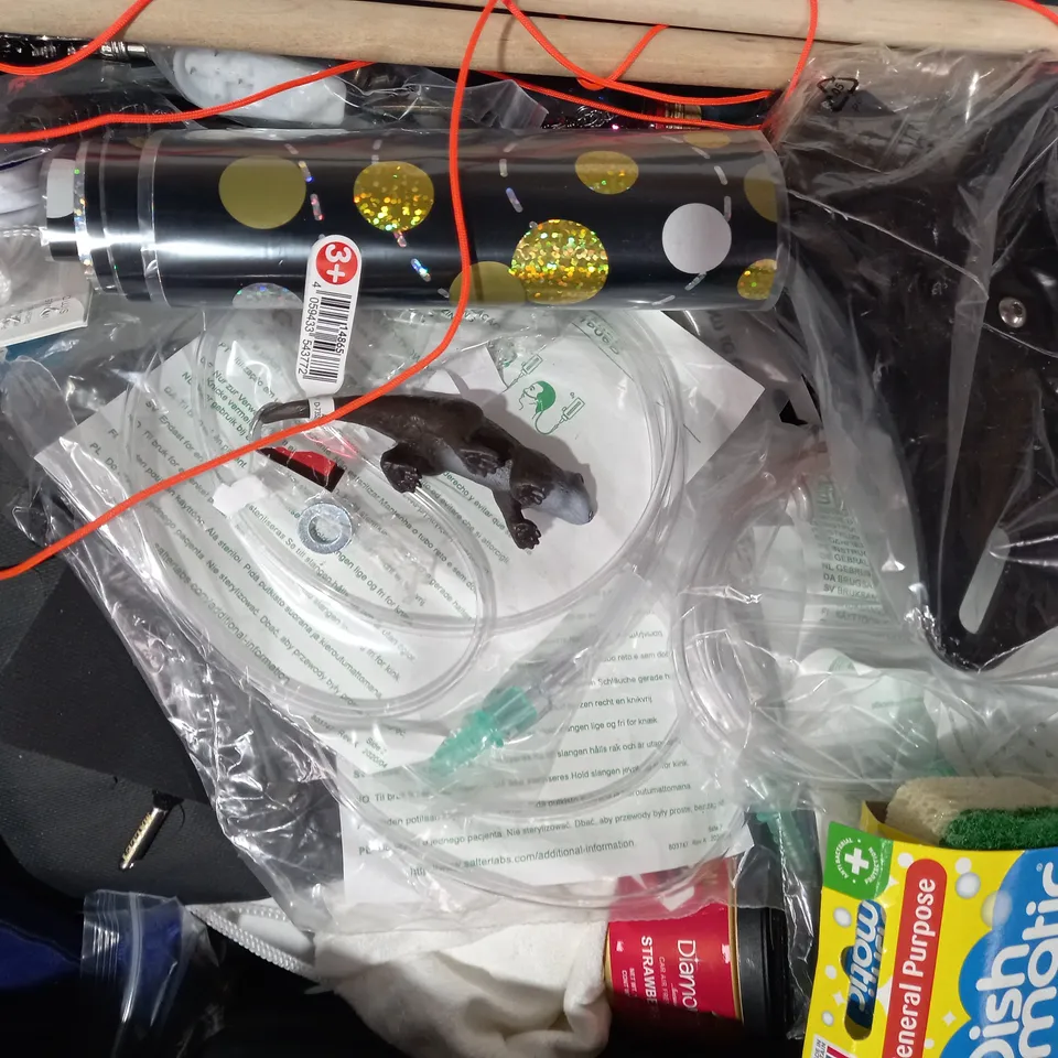 LOT OF APPROXIMATELY 10 ASSORTED HOUSEHOLD ITEMS TO INCLUDE DISH-MATIC PACK OF 3 REFILLS, DIAMOND VANILLA CAR AIR FRESHENER, SUPER HIT INCENSE STICKS, ETC