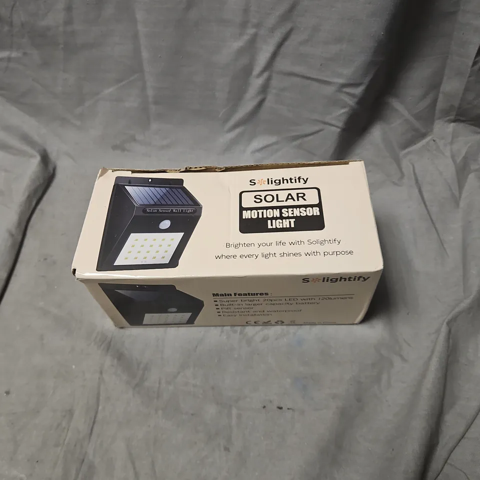 SOLIGHTIFY SOLAR MOTION SENSOR LIGHT – OUTDOOR GARDEN LIGHTING
