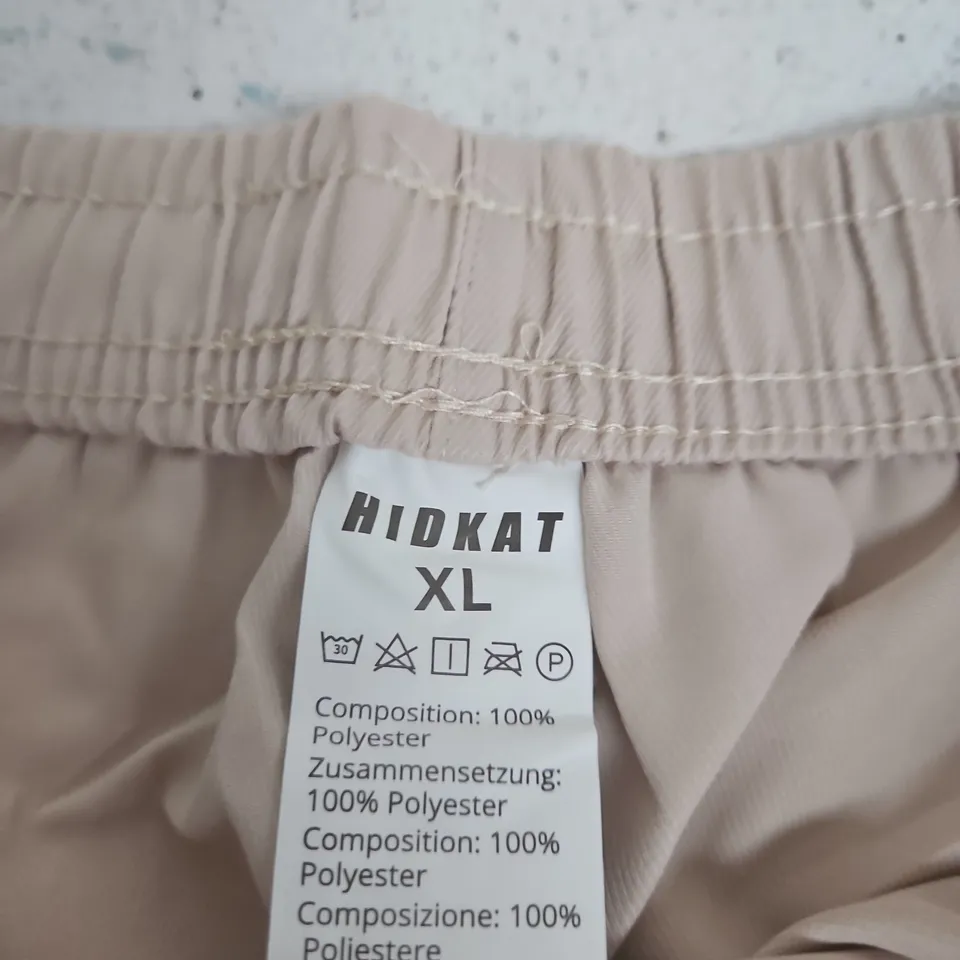 HIDKAT CARGO SHORTS – BEIGE, XL