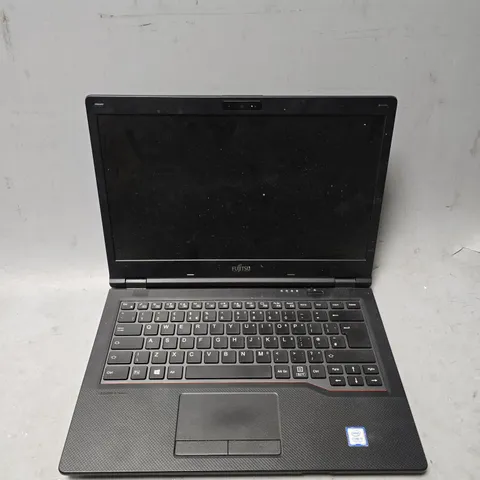 FUJITSU LIFEBOOK E448 LAPTOP