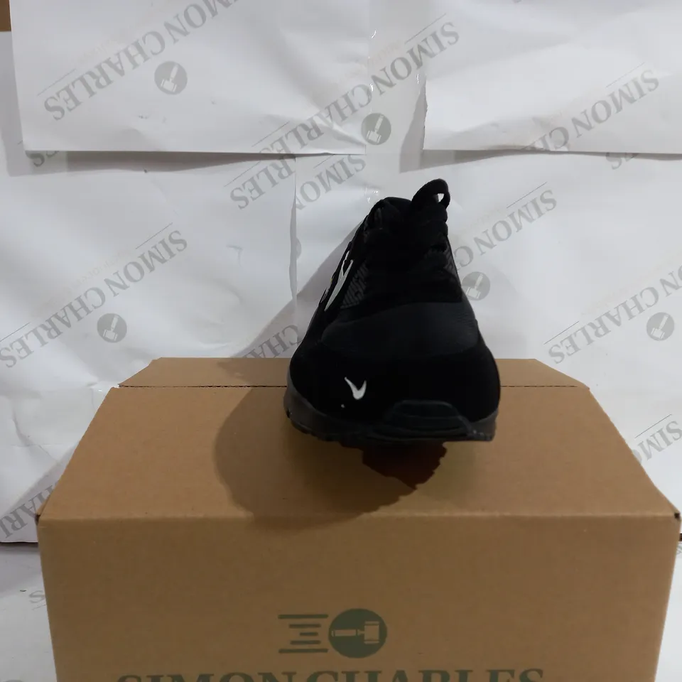 PART OF NIKE AIR MAX 90'S IN BLACK - UK SIZE 11