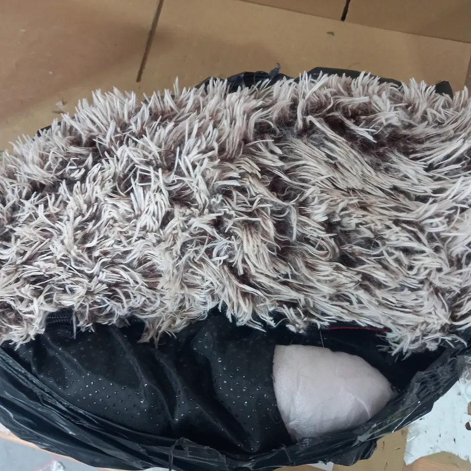 COZEE PAWS FLUFFY ODOUROLOGY PET BED CHOCOLATE SMALL
