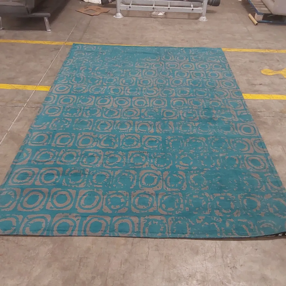 QUALITY DESIGNER ITALIAN MADE ATELIER JACQUARD LOOM AREA RUG - 200 x 300cm