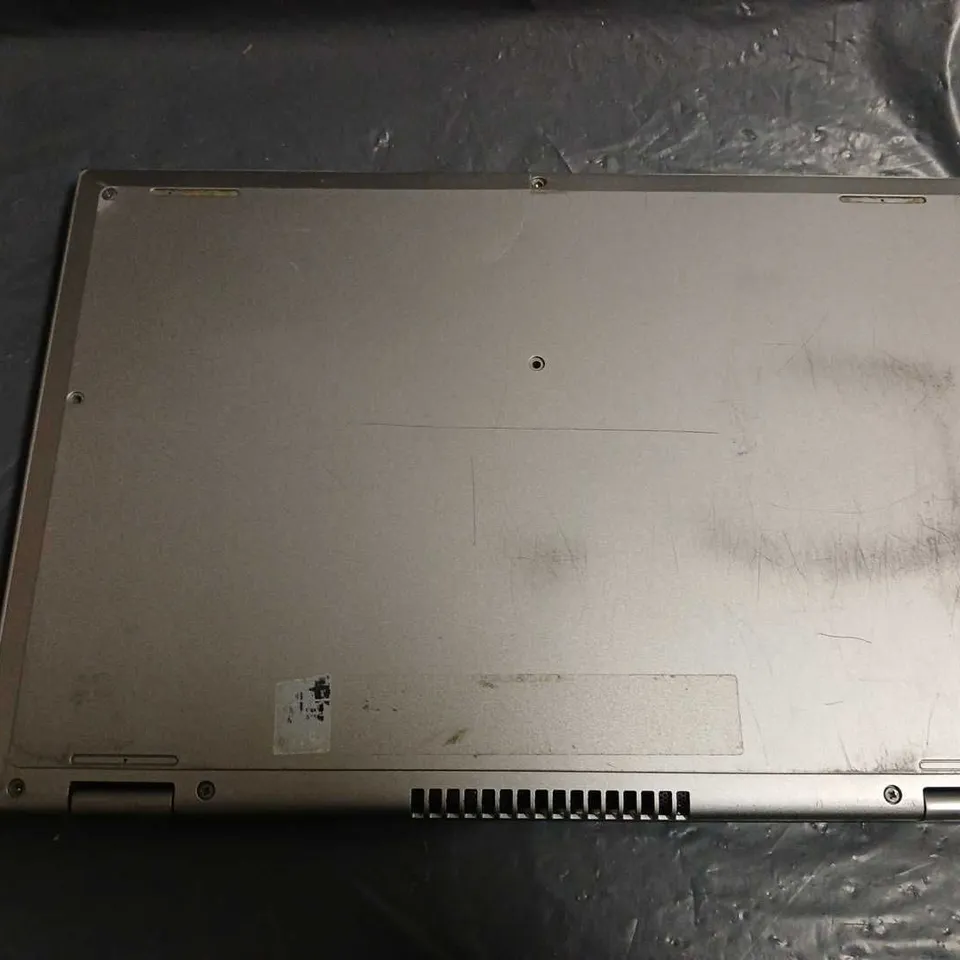 DELL 350* FOLDING LAPTOP IN SILVER - MODEL UNSPECIFIED 