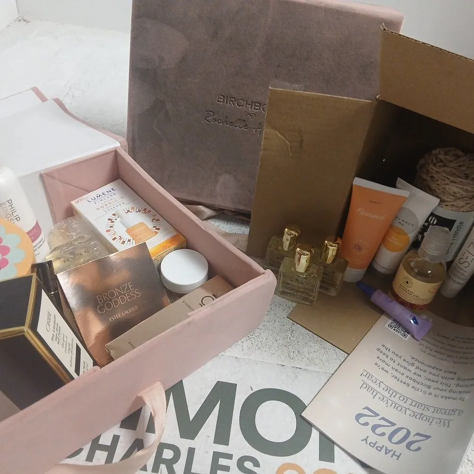 5 ASSORTED BIRCHBOX BEAUTY GIFT SETS