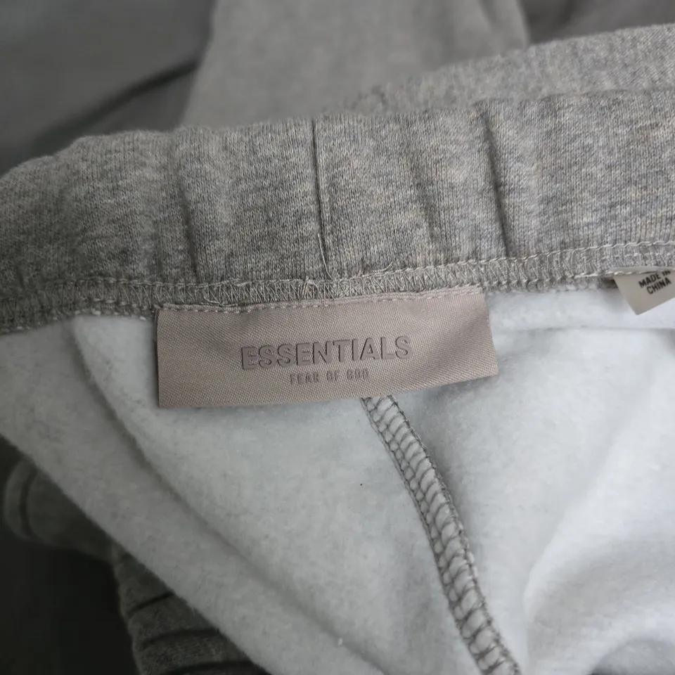 ESSENTIALS FEAR OF GOD 1977 JOGGERS IN GREY - SMALL