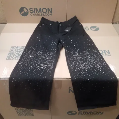 BOX CONTAINING APPROXIMATELY 10 BRAND NEW SIMPLY BE EMBELLISHED BLACK WIDE JEANS - SIZE 12