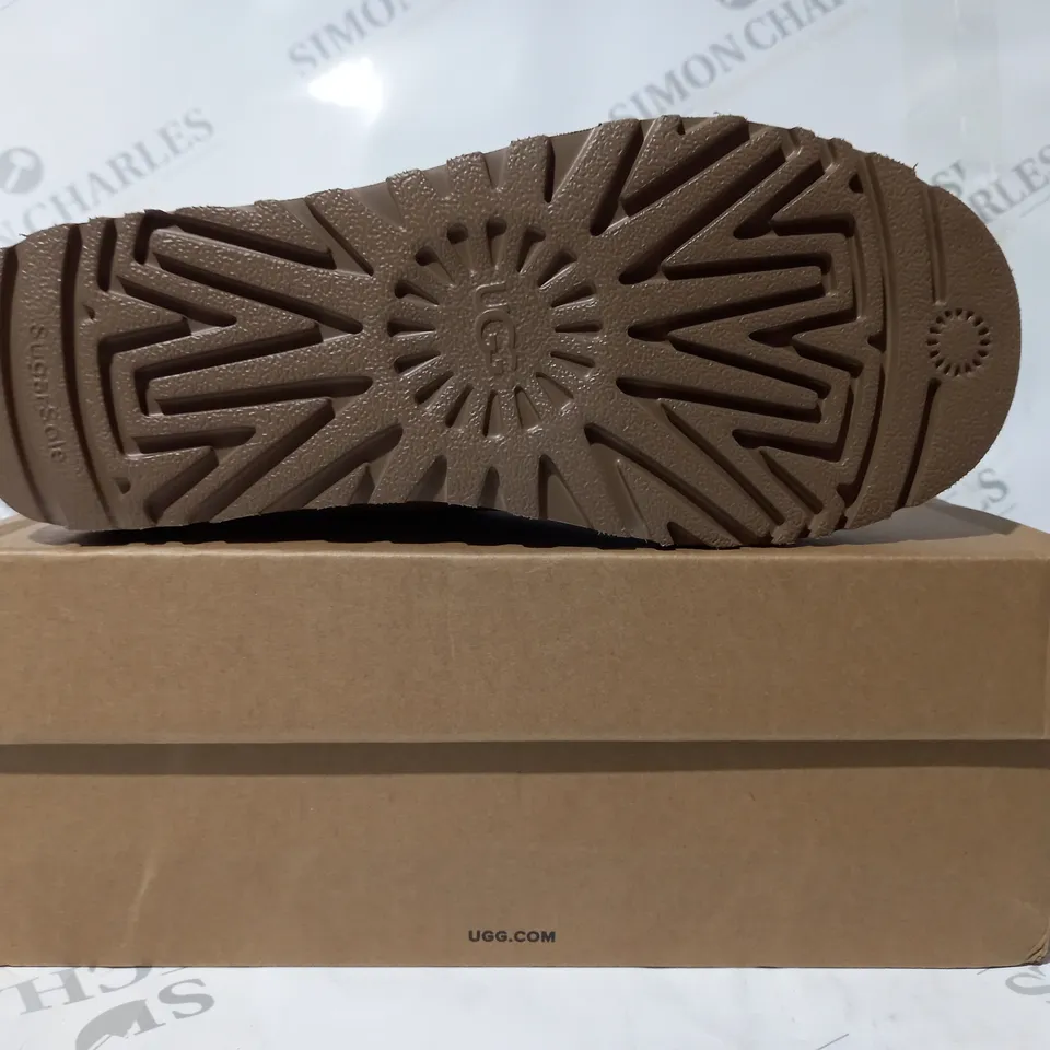 BOXED PAIR OF UGG CLASSIC ULTRA MINI SHOES IN TAN UK SIZE 4