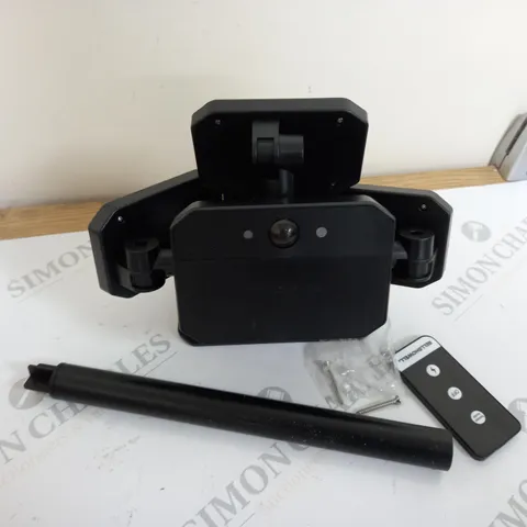 BELL & HOWELL 300 LUMENS BIONIC FLOODLIGHT